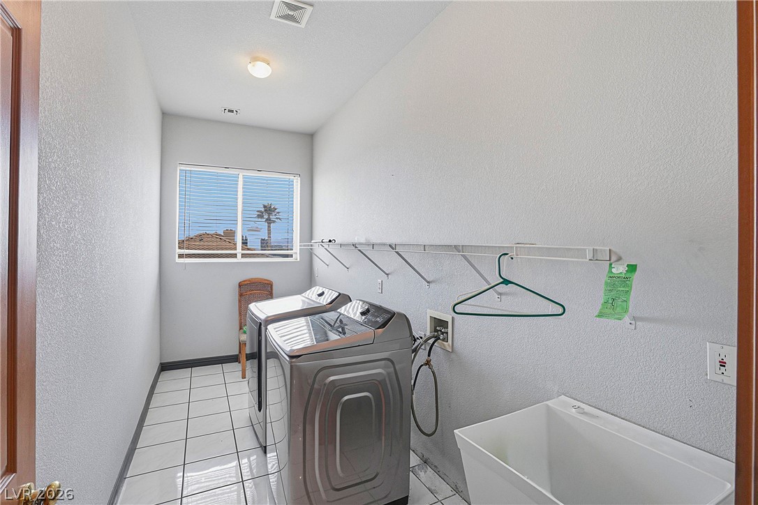 3215 Cliff Sieler Court Property Photo 55
