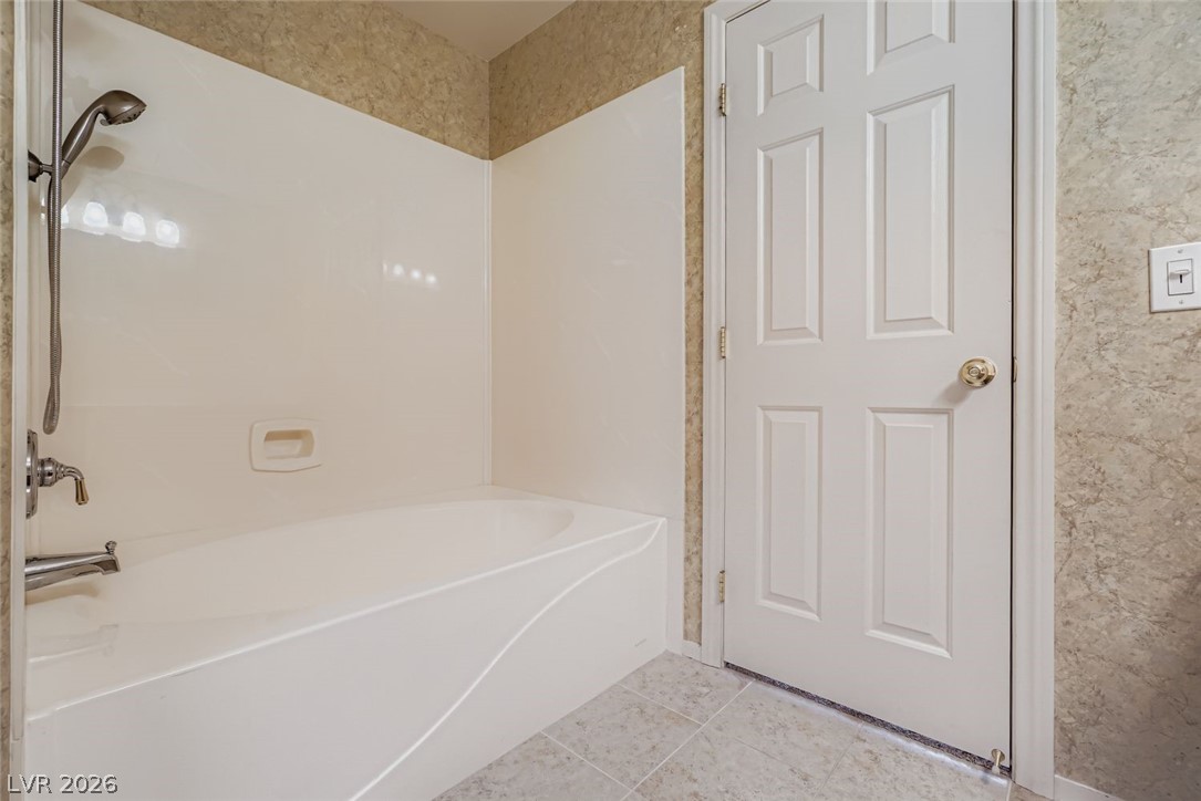 10192 Juniper Creek Lane Property Photo 16