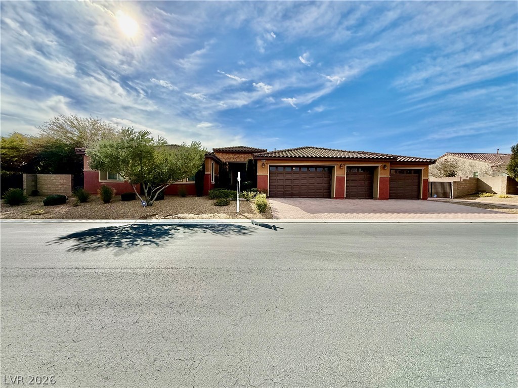 8455 Creekstone Court Property Photo 1