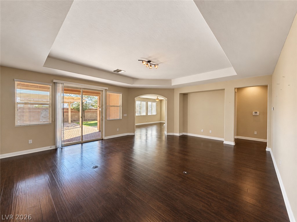 8455 Creekstone Court Property Photo 14