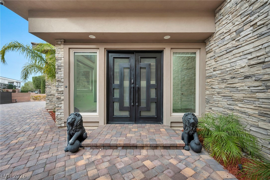 386 Cactus River Court Property Photo 2