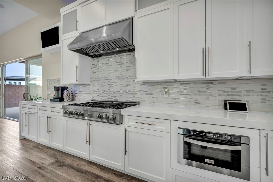 386 Cactus River Court Property Photo 8
