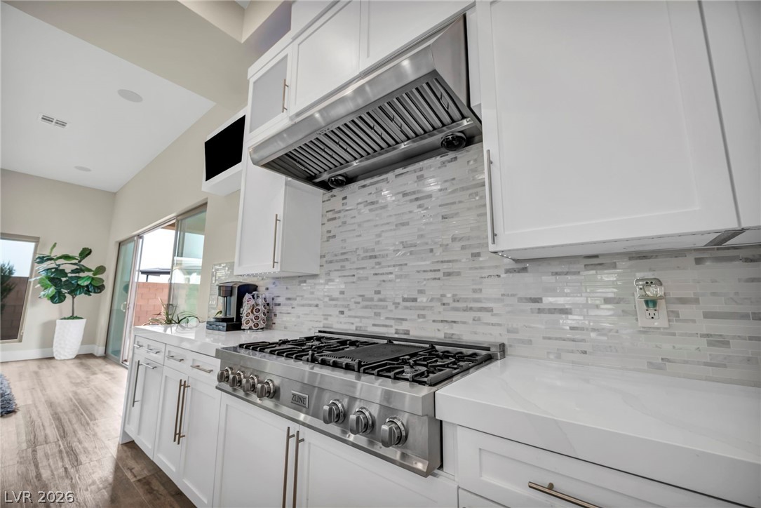 386 Cactus River Court Property Photo 9