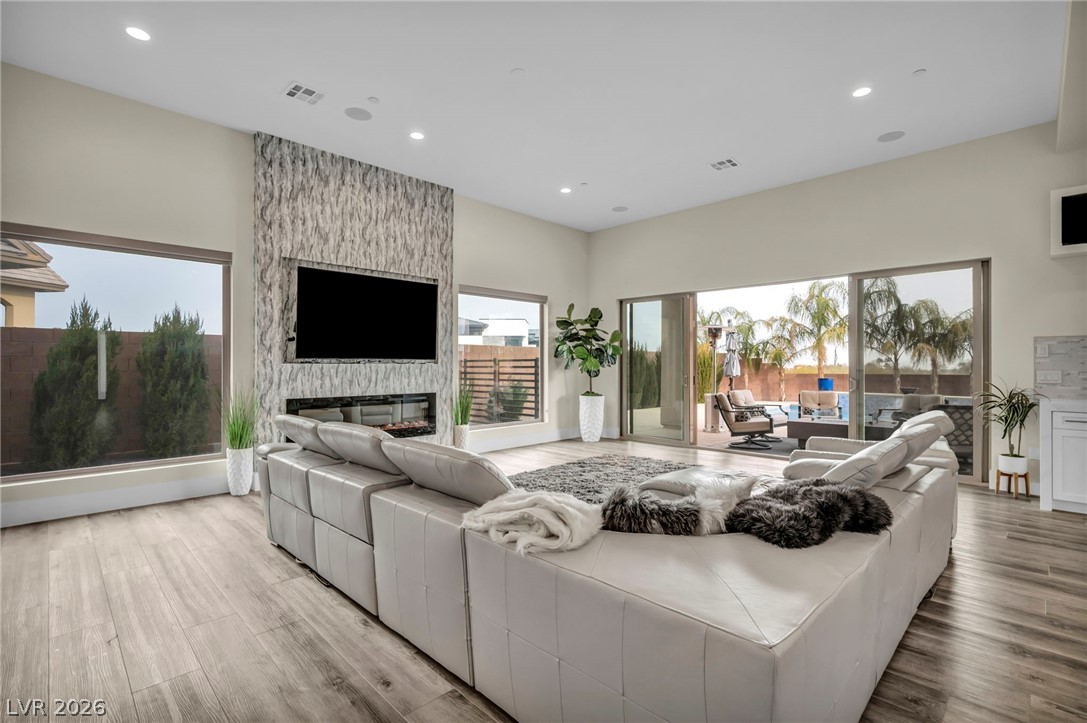 386 Cactus River Court Property Photo 27