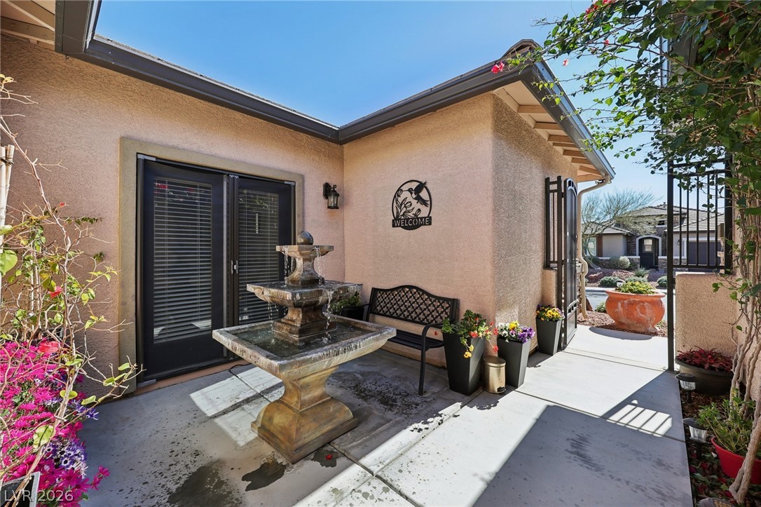 10414 Hemingway Court Property Photo 4