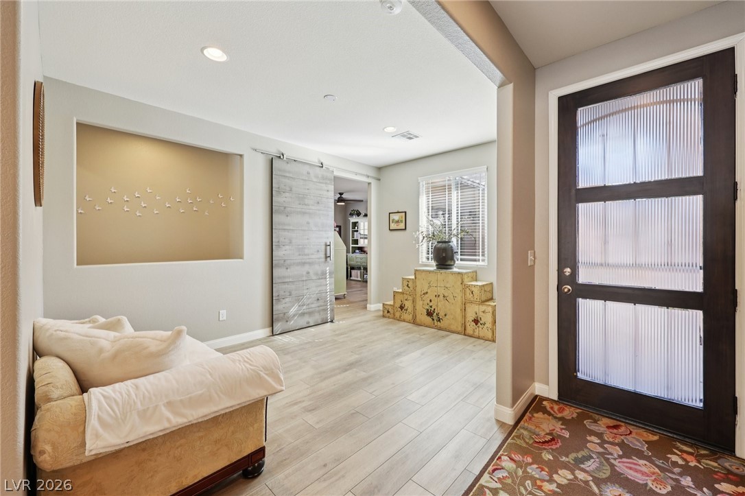10414 Hemingway Court Property Photo 6
