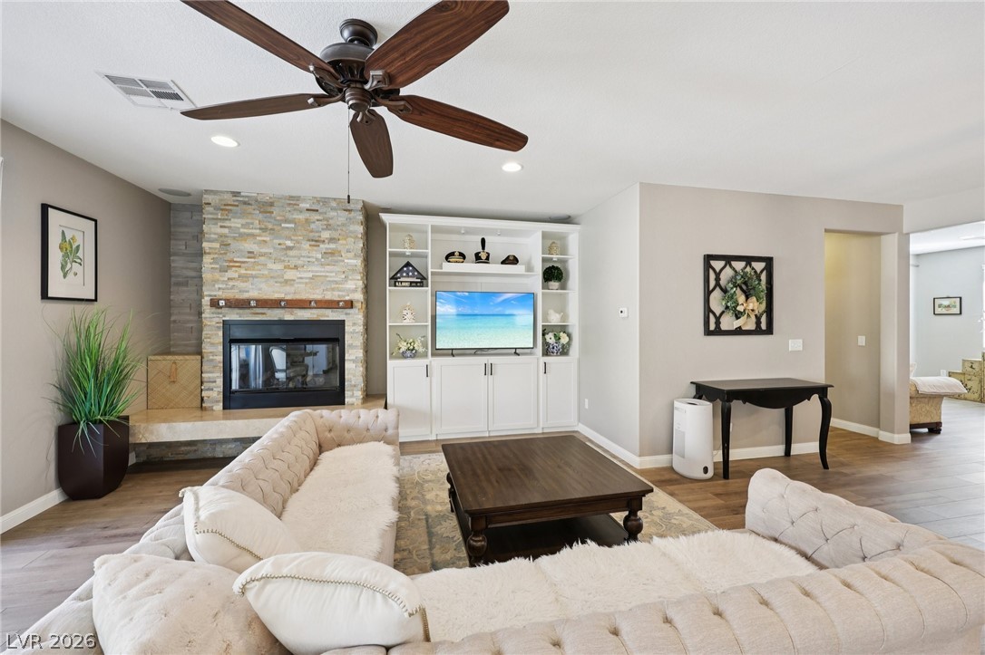 10414 Hemingway Court Property Photo 8
