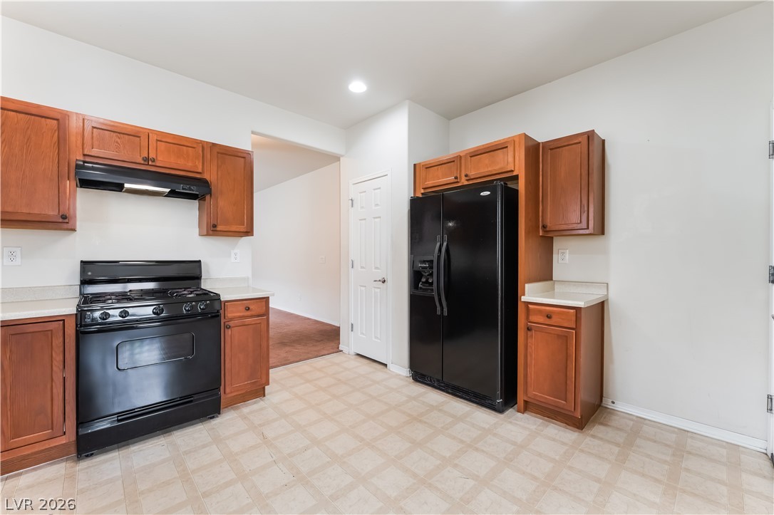 6072 Corbin Avenue Property Photo 11