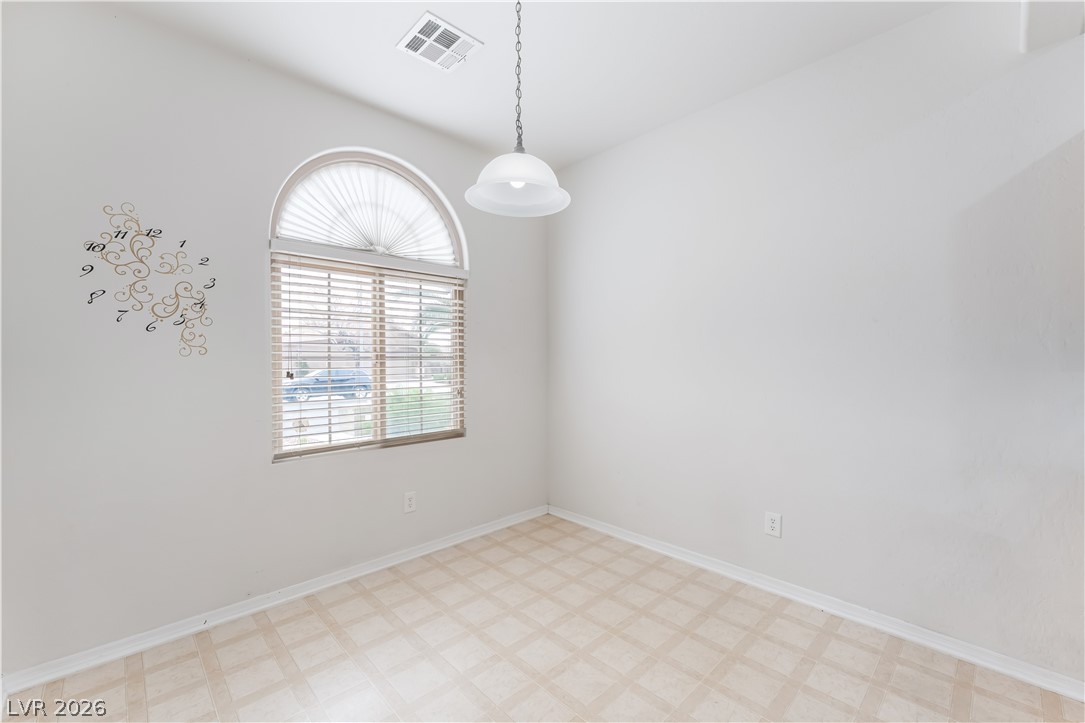 6072 Corbin Avenue Property Photo 14