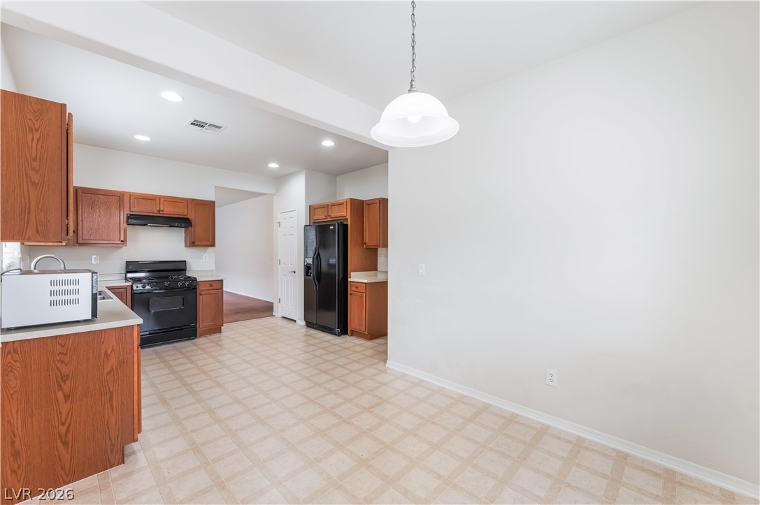 6072 Corbin Avenue Property Photo 15