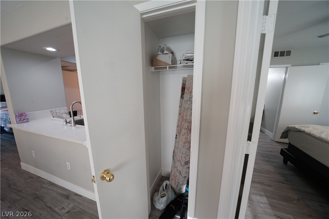 7255 West Sunset Road 2061 Property Photo 12