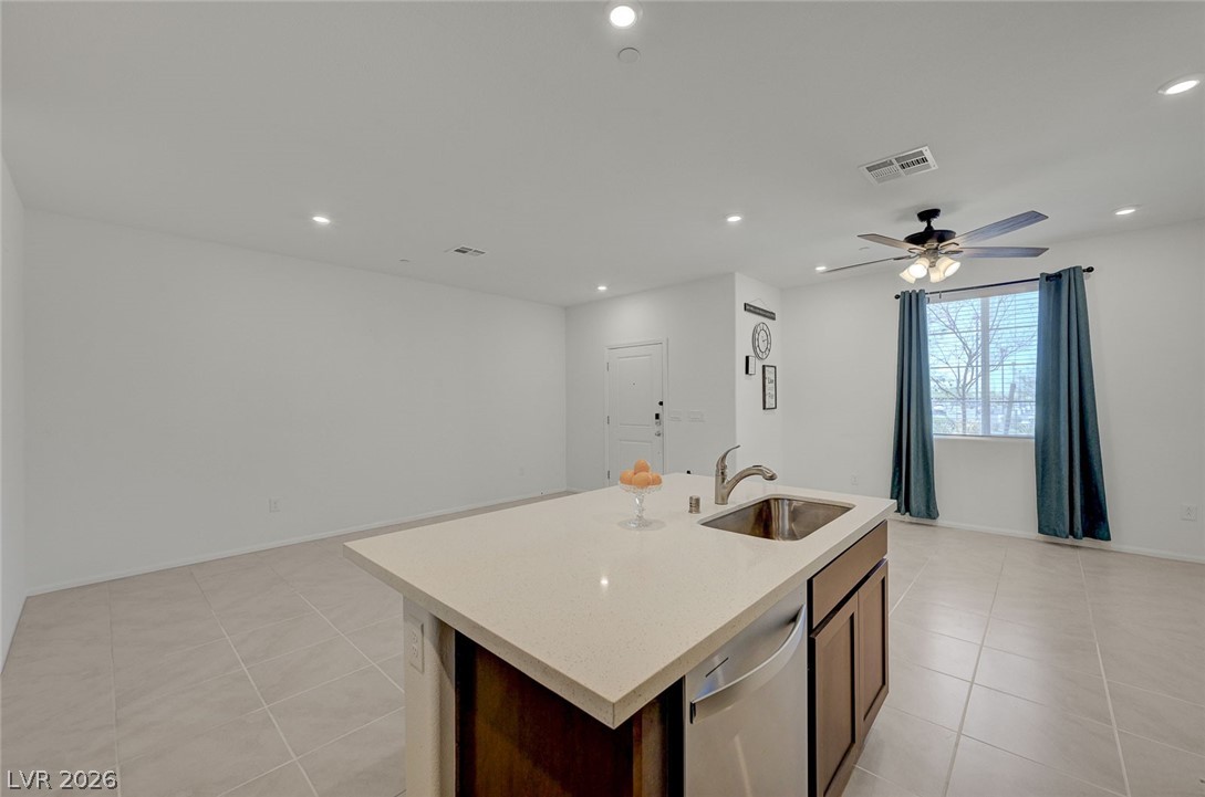 909 Kyanite Lane Property Photo 16