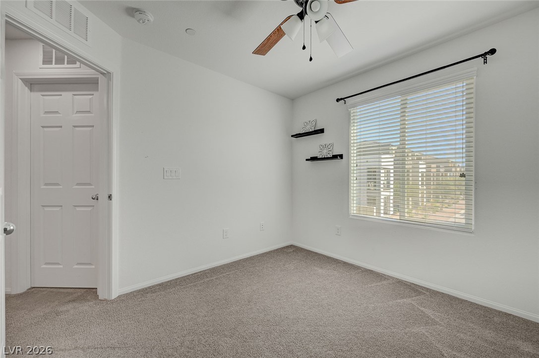 909 Kyanite Lane Property Photo 34