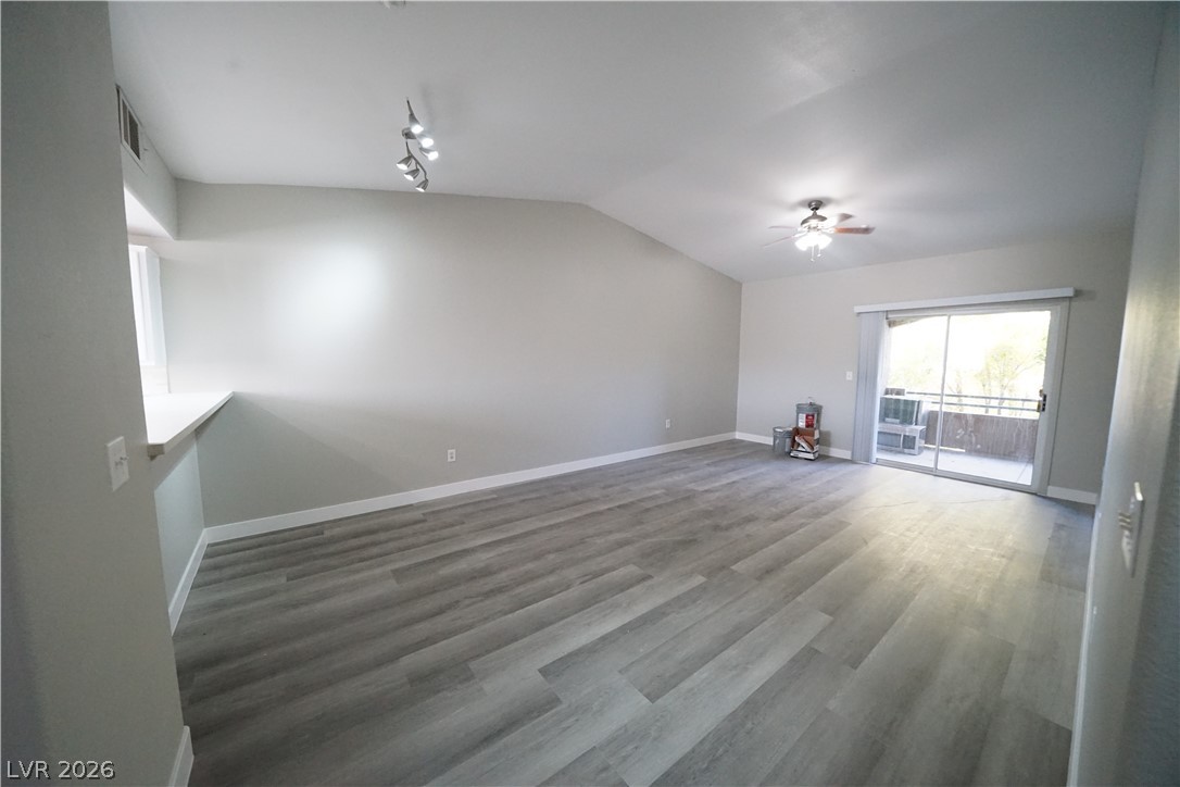 833 Aspen Peak Loop 1423 Property Photo 5