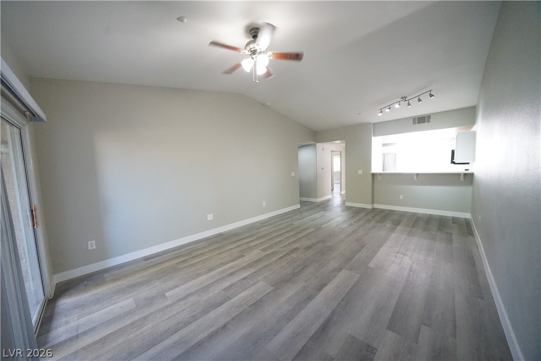 833 Aspen Peak Loop 1423 Property Photo 6