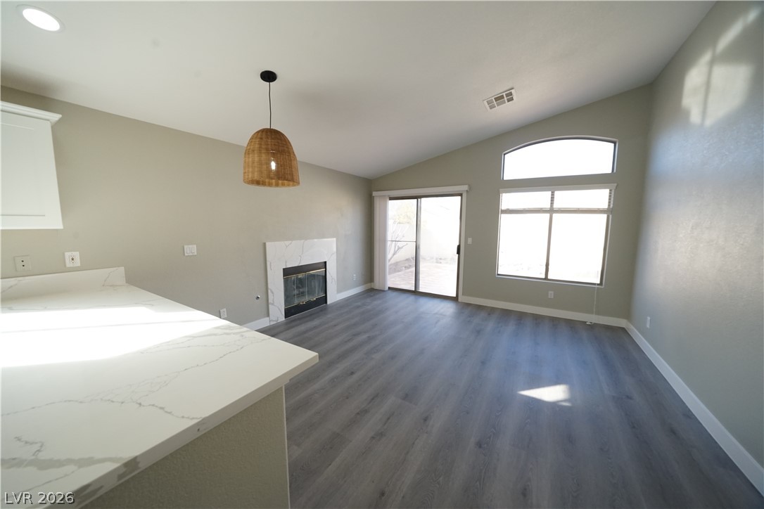 884 Worrell Avenue Property Photo 13