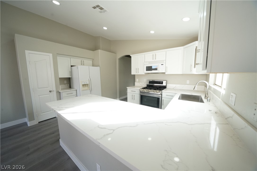 884 Worrell Avenue Property Photo 16