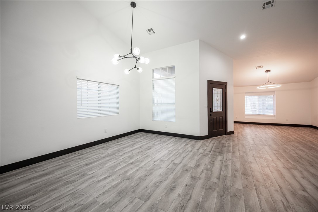 8020 Divernon Avenue Property Photo 10