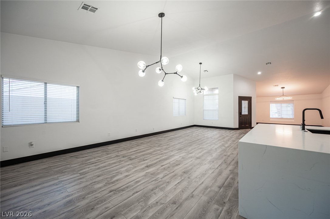 8020 Divernon Avenue Property Photo 13
