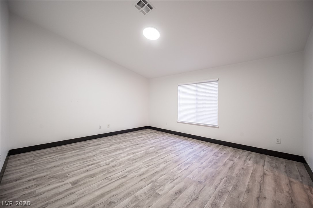 8020 Divernon Avenue Property Photo 39
