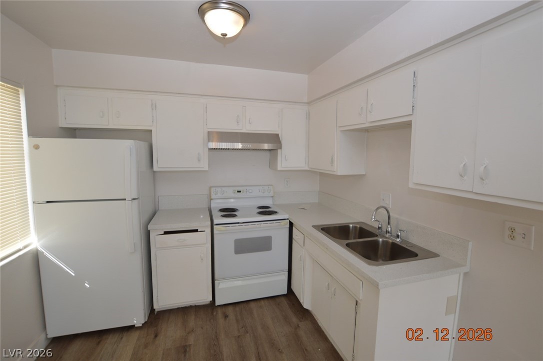 1458 Sombrero Drive 4 Property Photo 4