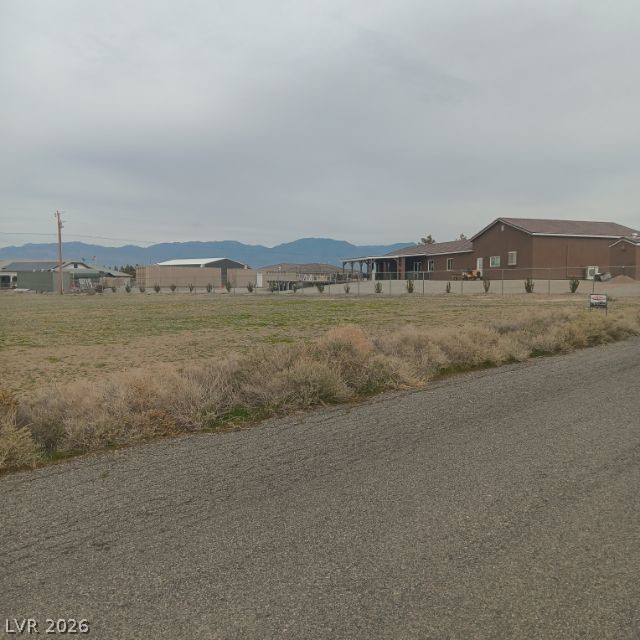 2550 Carnation Way Property Photo 2