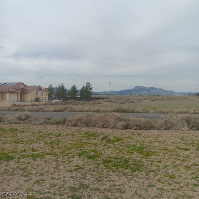 2550 Carnation Way Property Photo 5