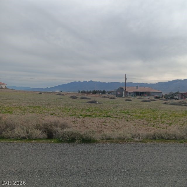 2550 Carnation Way Property Photo 7