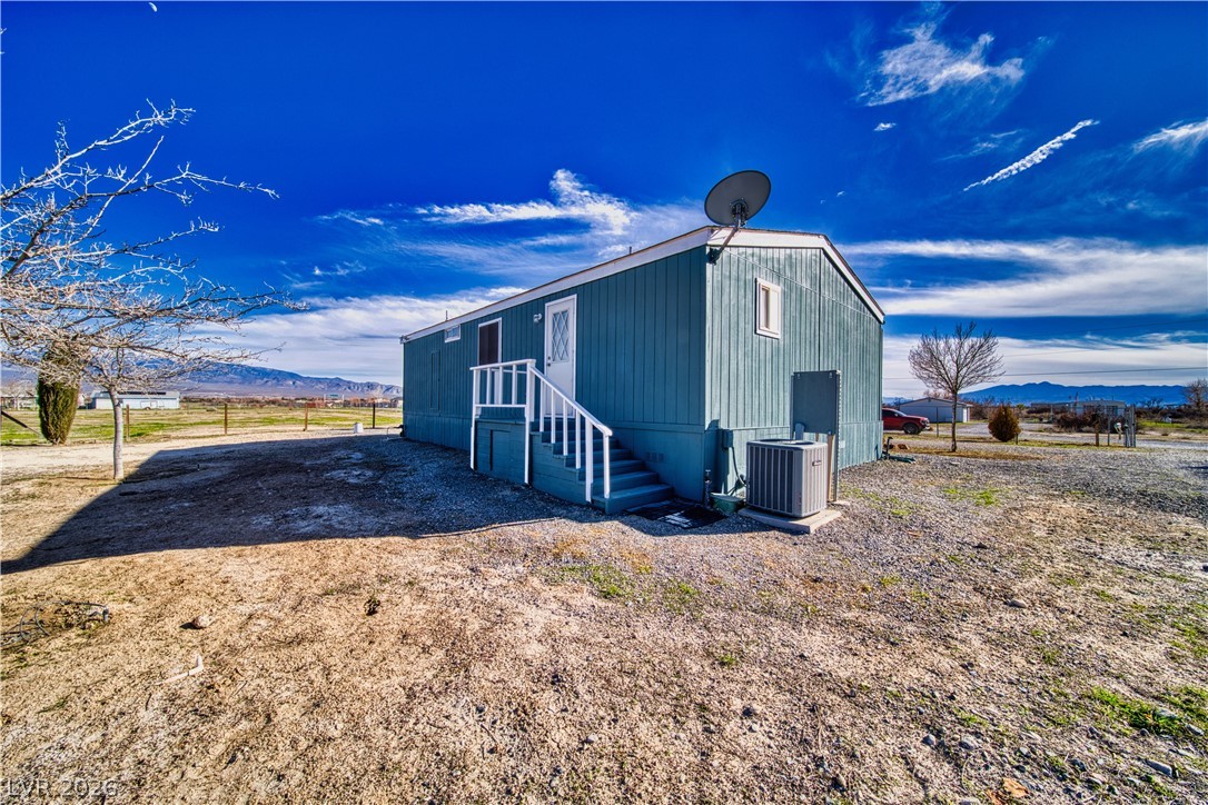 3920 Effinger Street Property Photo 6