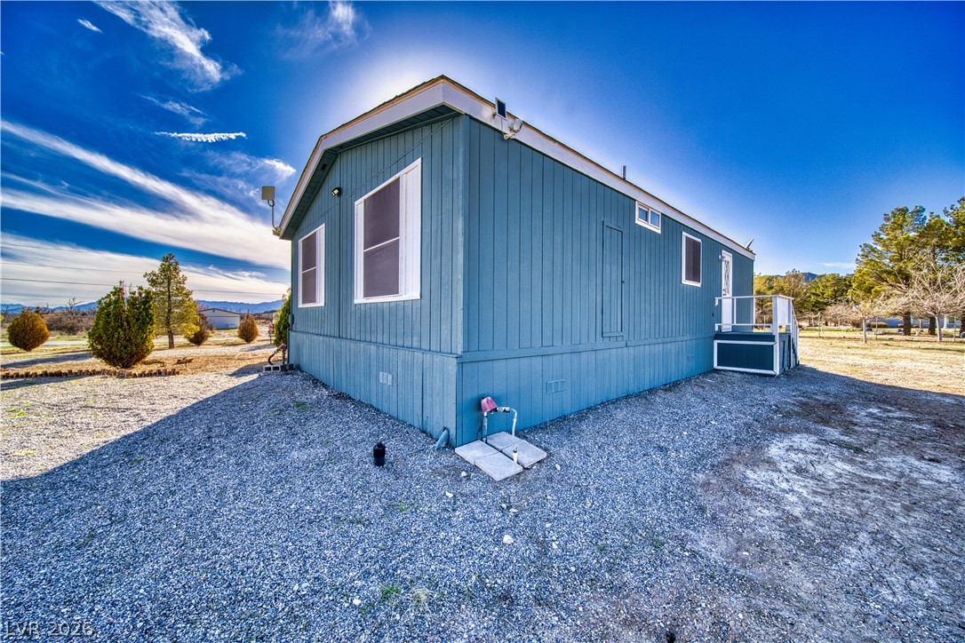 3920 Effinger Street Property Photo 8