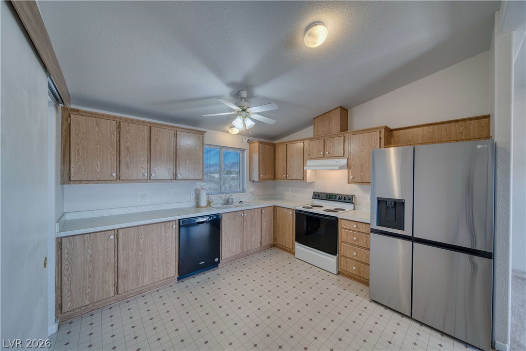 3920 Effinger Street Property Photo 10