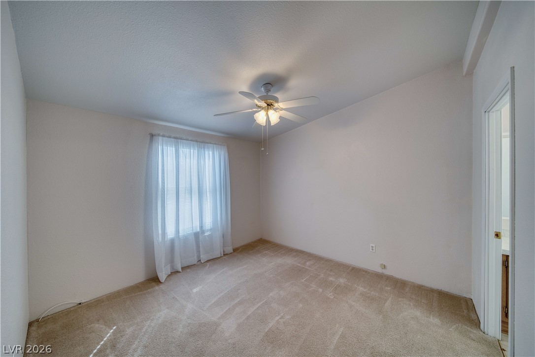 3920 Effinger Street Property Photo 16