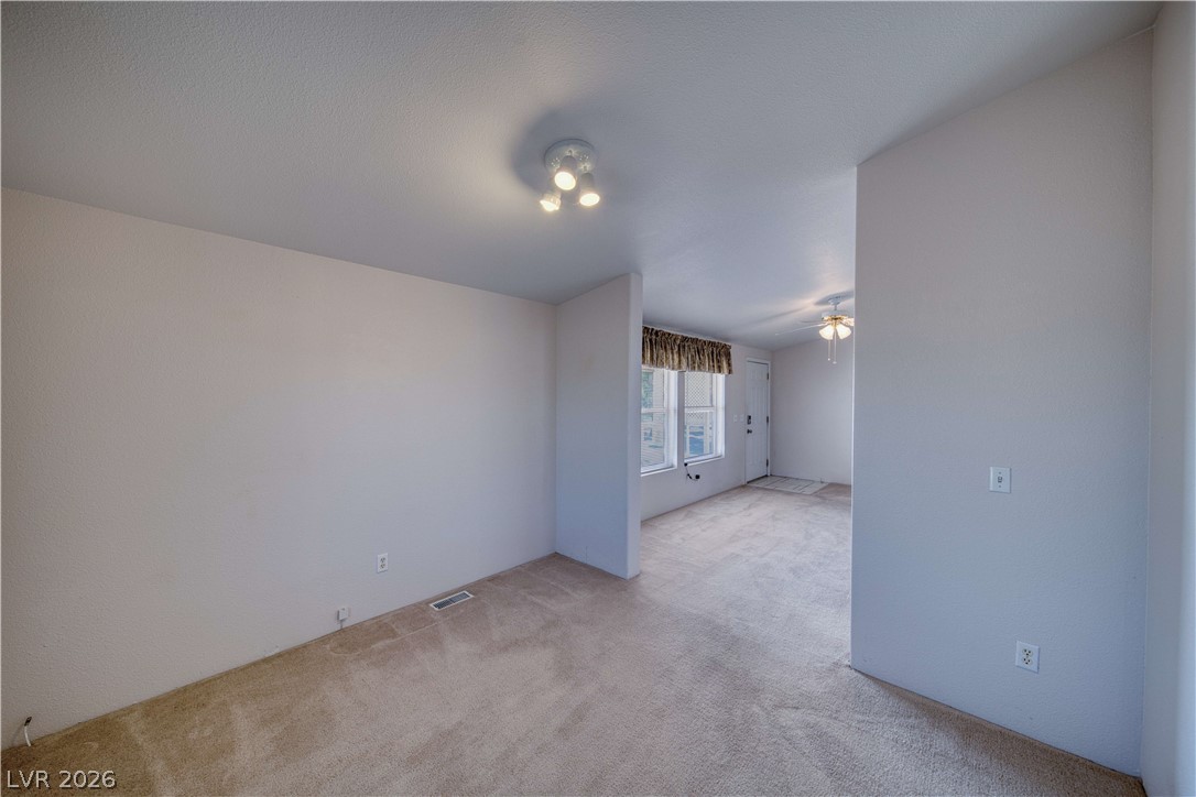 3920 Effinger Street Property Photo 20