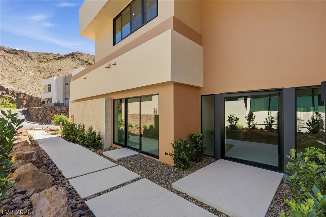 4 Kaya Canyon Way 15 Property Photo 4