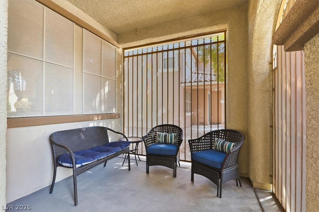 6120 Silken Saddle Street Property Photo 3