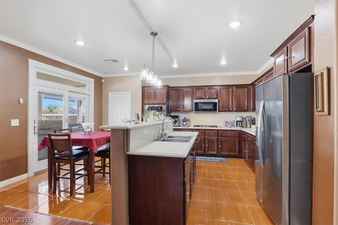 6120 Silken Saddle Street Property Photo 7