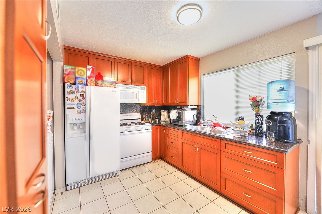 1500 Hialeah Drive C Property Photo 4