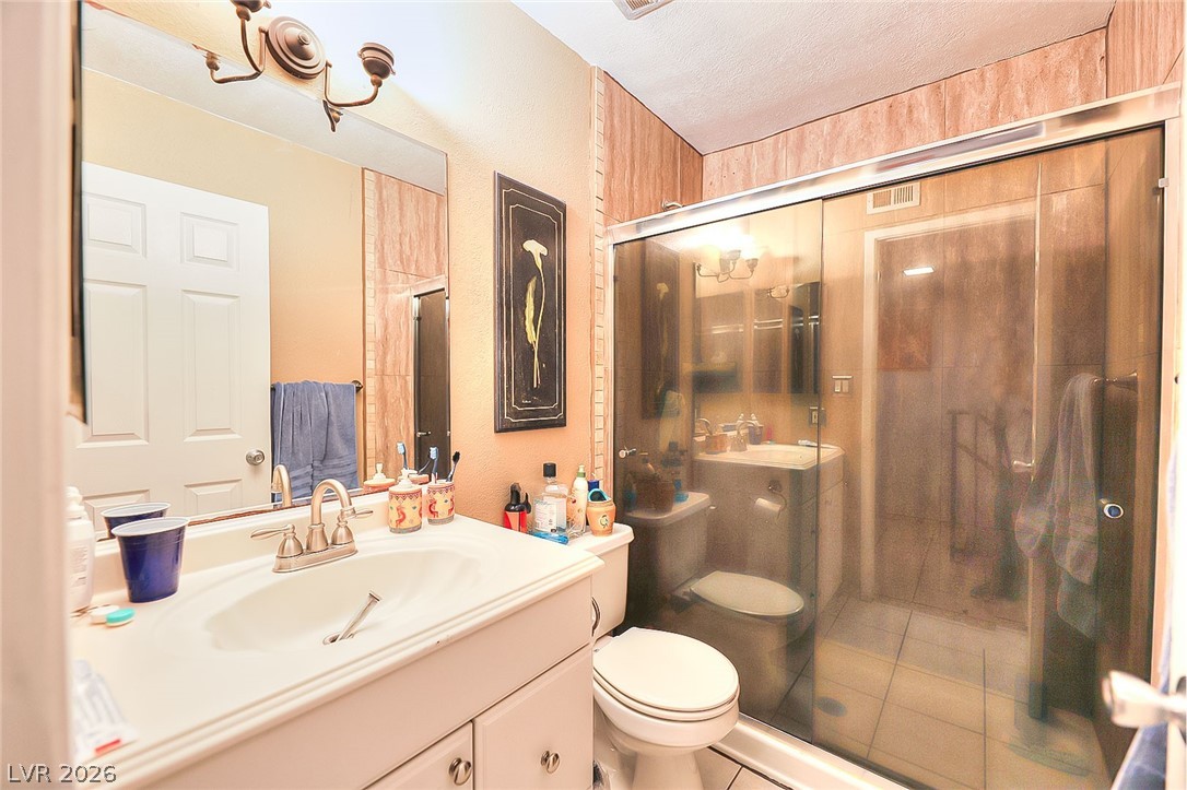 1500 Hialeah Drive C Property Photo 10
