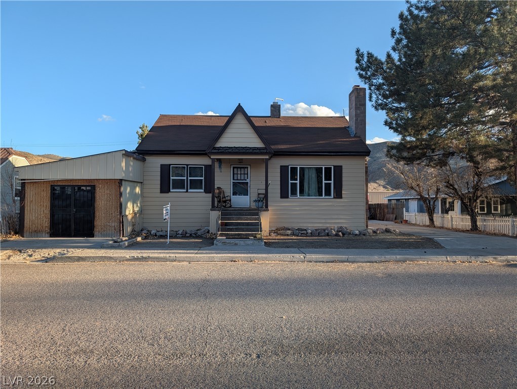561 Main Street Property Photo 3