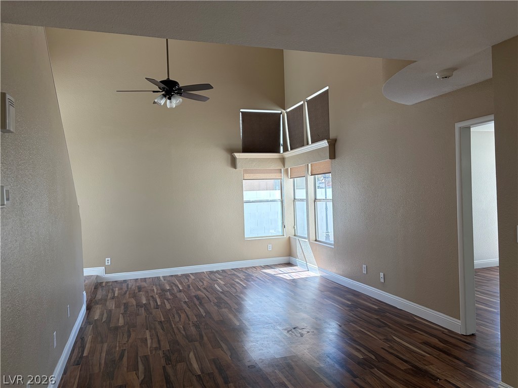 1685 Autumn Rust Drive Property Photo 3