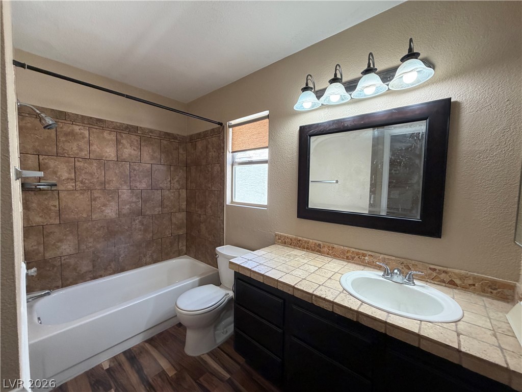 1685 Autumn Rust Drive Property Photo 19