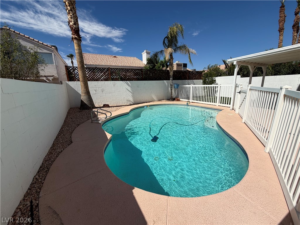 1685 Autumn Rust Drive Property Photo 23