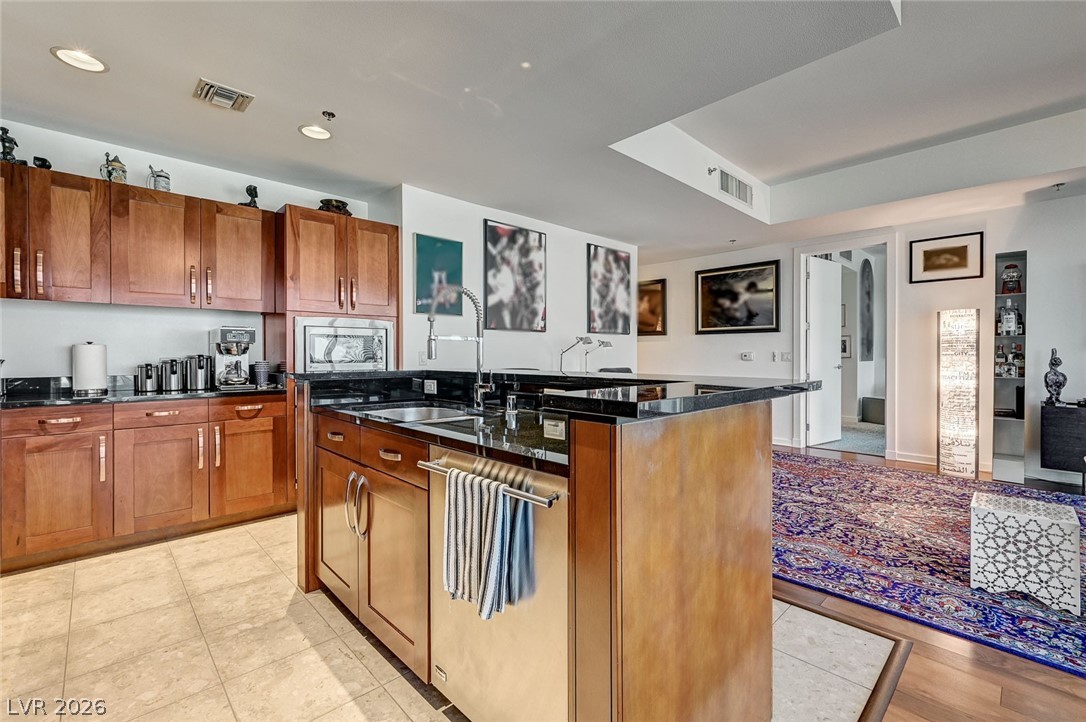 4525 Dean Martin Drive 2909 Property Photo 11