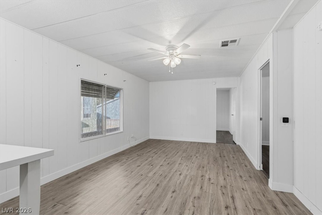 4570 Royal Ridge Avenue Property Photo 18
