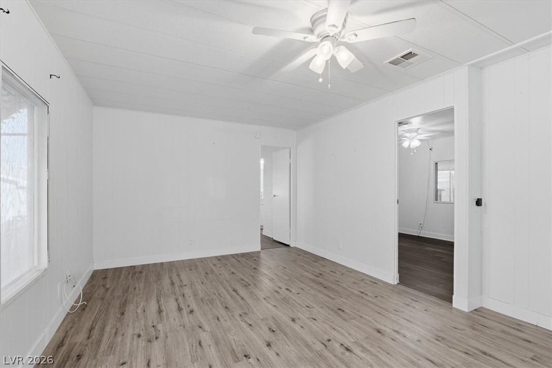 4570 Royal Ridge Avenue Property Photo 19