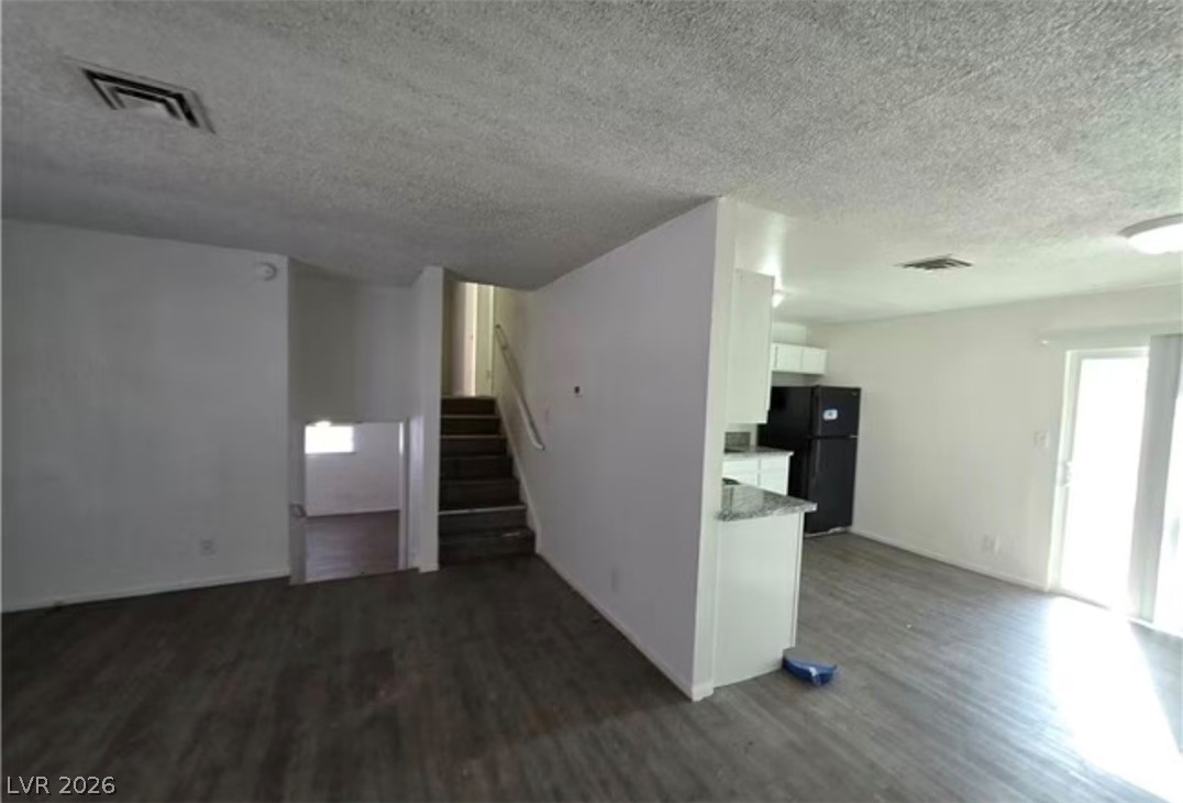 301 Lance Avenue Property Photo 8