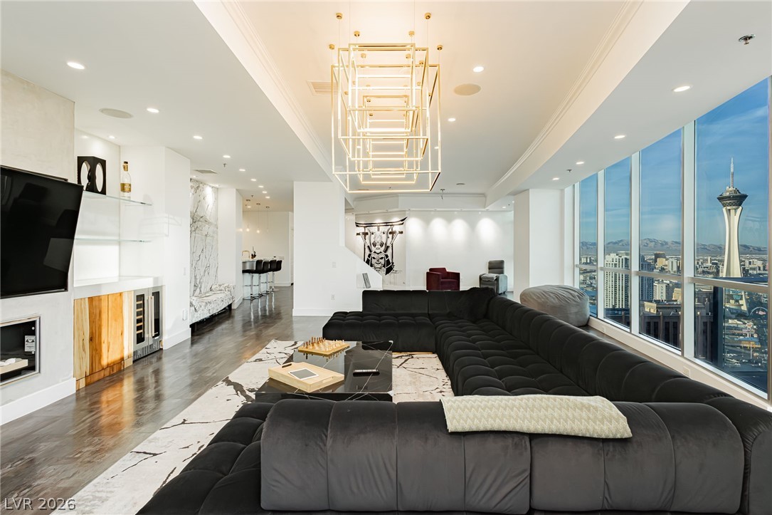 2700 Las Vegas Boulevard 4203 Property Photo 3