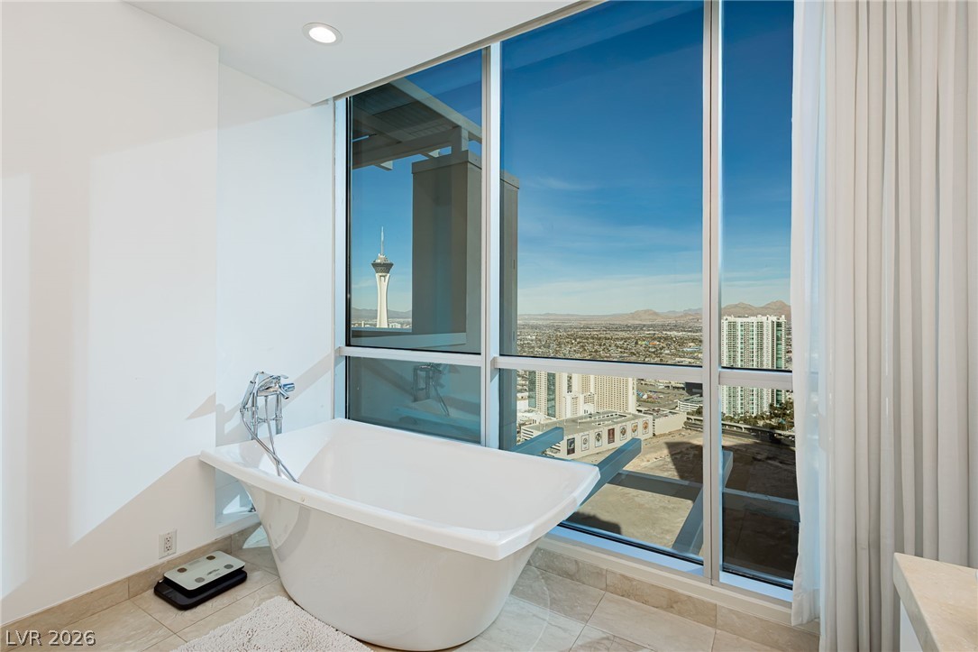 2700 Las Vegas Boulevard 4203 Property Photo 23