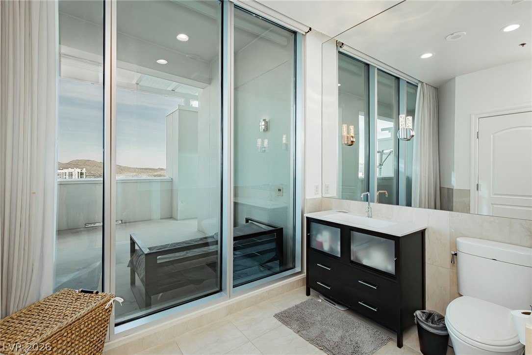 2700 Las Vegas Boulevard 4203 Property Photo 31