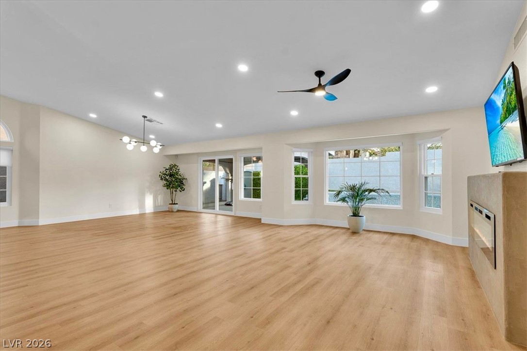 2405 Alpine Meadows Avenue Property Photo 12